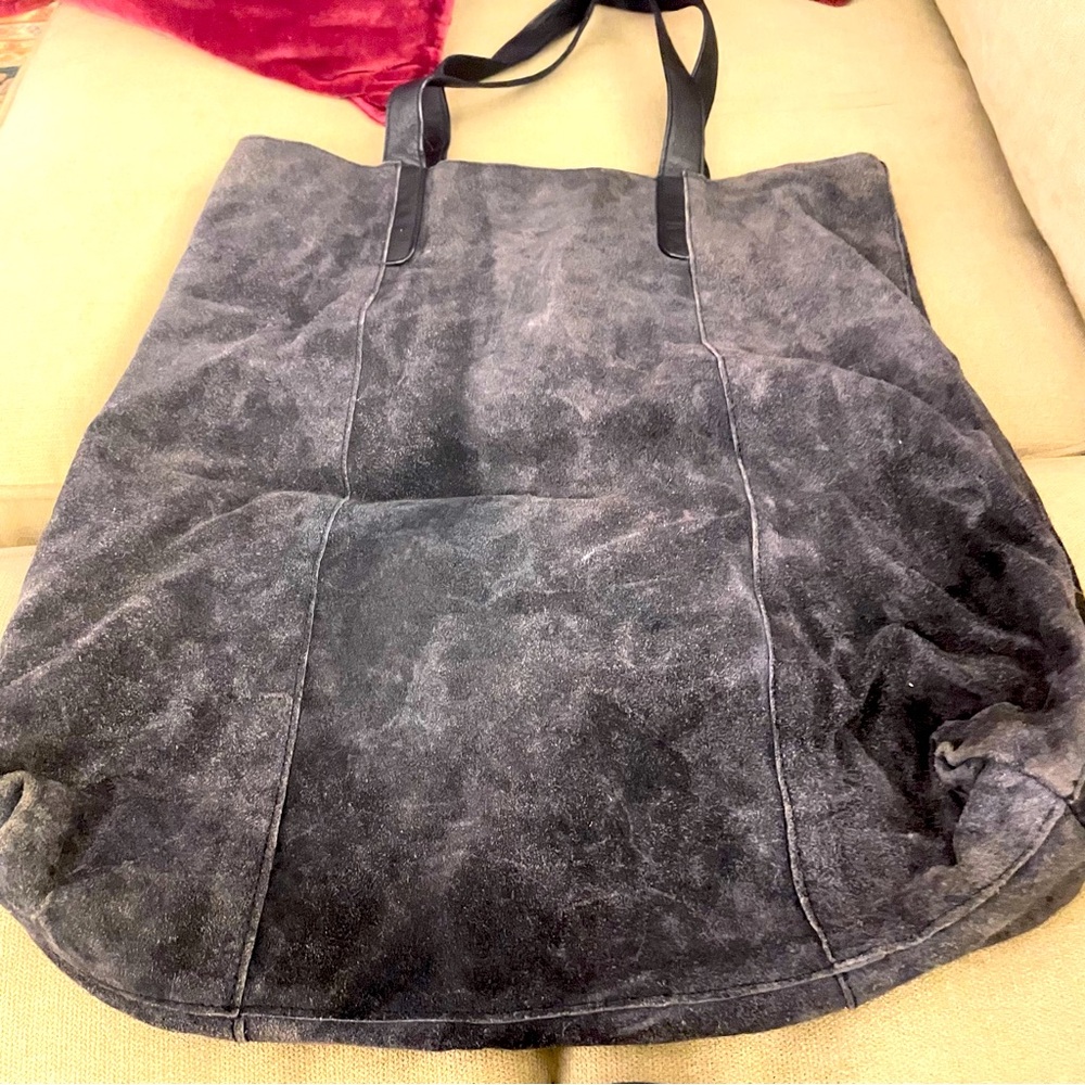 Suede navy blue sac purse